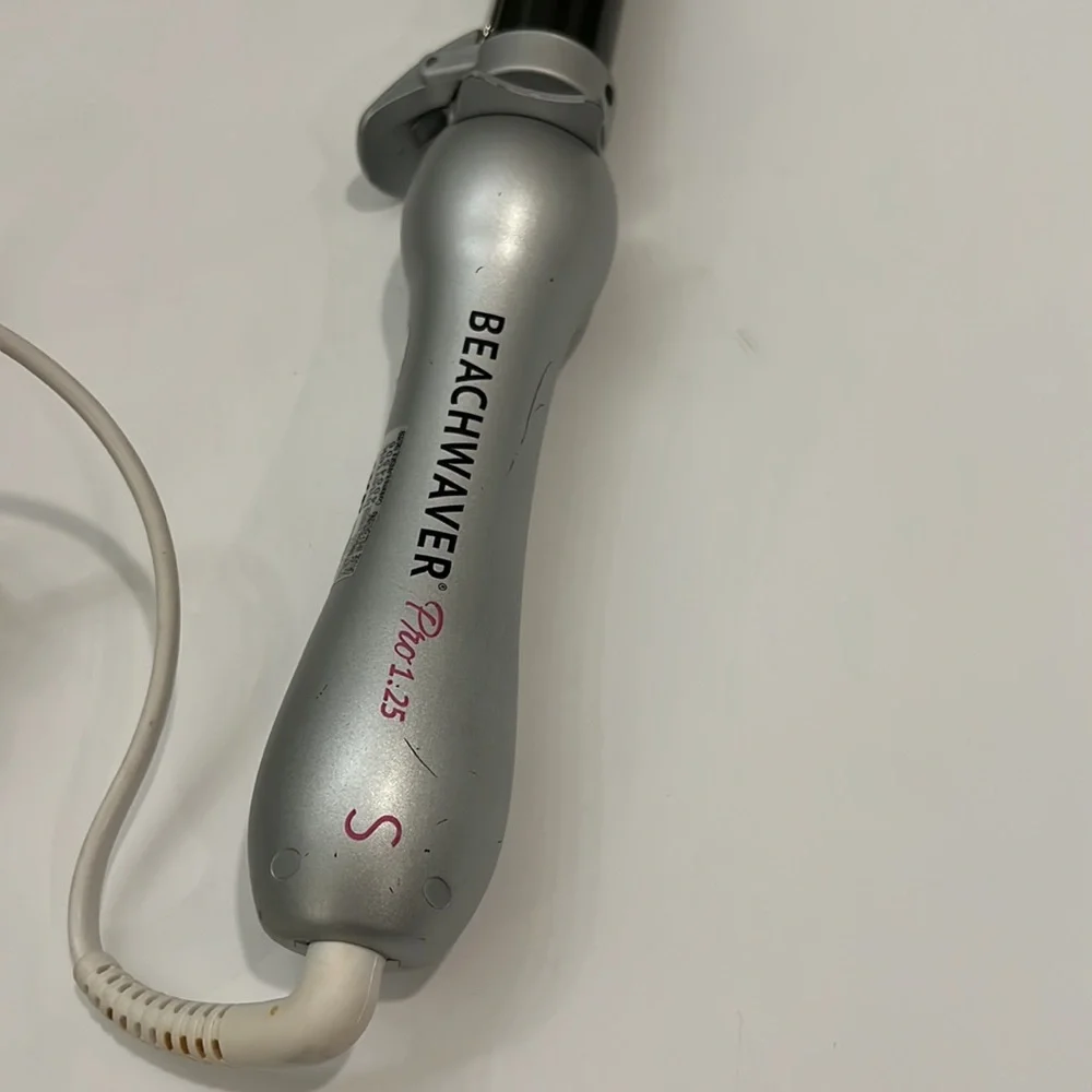 Beachweaver Pro curling iron 1